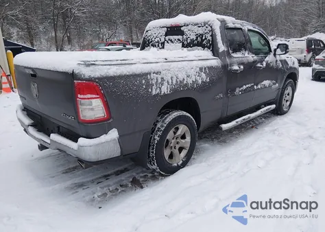 2020 Ram 1500 Big Horn 4X4 6'4 Box z USA, uszkodzony, nr VIN 1C6SRFBT6LN280269